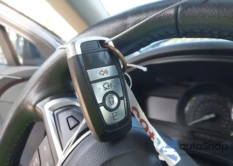 2018 Ford Fusion Se z USA, uszkodzony, nr VIN 3FA6P0HD6JR157391